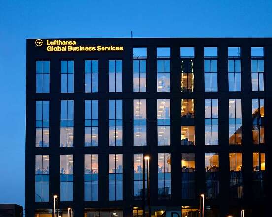 litery przestrzenne LUFTHANSA